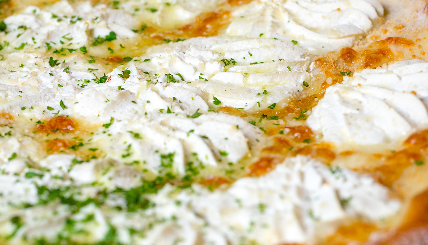 WHITE PIZZA image